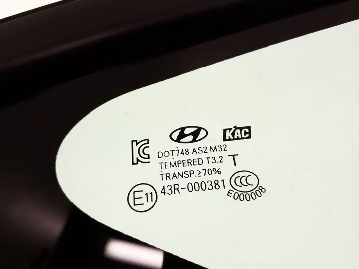 Hyundai ix35 (2013 - 2019) 43R000381 Форточка двери — фото 3