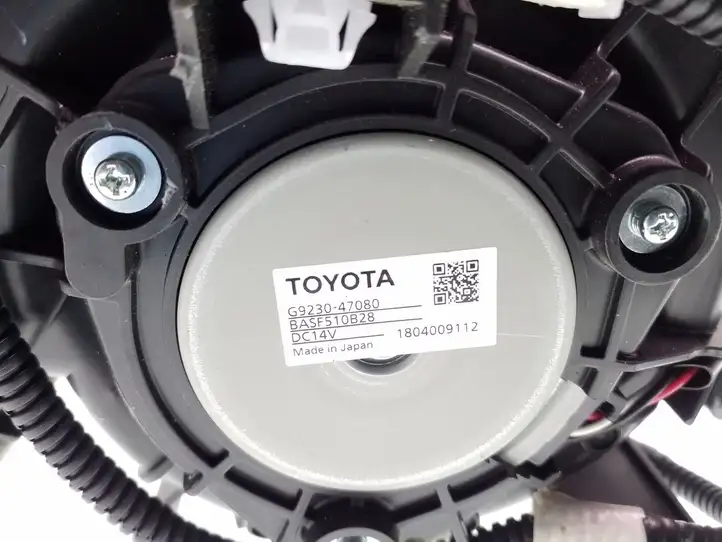 Toyota C-HR I (2016 - 2022) G923047080 Прочие детали салона — фото 4