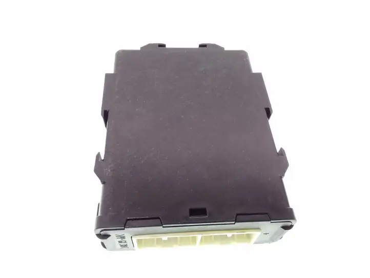 Toyota Auris E180 (2012 - 2018)  8953512011 Блок управления коробки передач