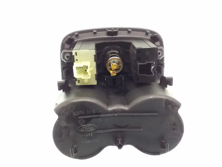 Ford Focus (2011 - 2015) BM51A047A03B Включатель обогрева — фото 2