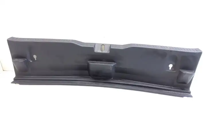 Toyota Auris E180 (2012 - 2018) 6471602120 Отделка замка — фото 1