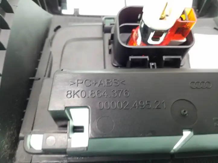 Audi Q5 SQ5 (2008 - 2012) 8R0864376B Другая деталь консоли (туннеля) — фото 2