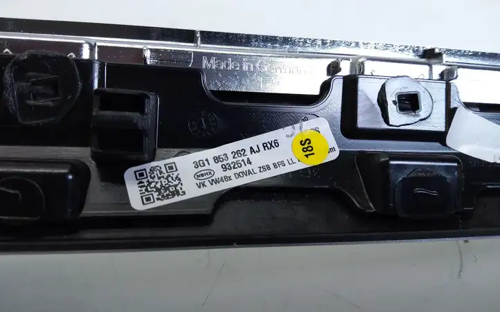 Volkswagen PASSAT B8 (2015 - ) 3G1853262AJ Декоративная планка — фото 2