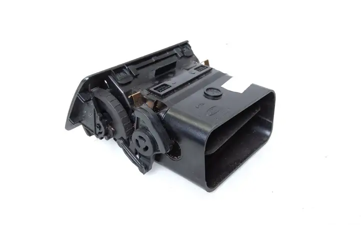 Ford Kuga I (2008 - 2012) 3M51R018B08AFW Боковой воздушный дефлектор — фото 3