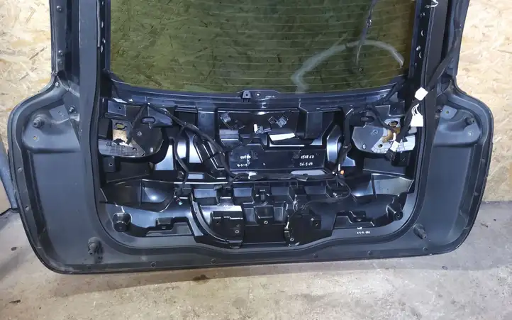 Citroen C4 Grand Picasso (2013 - 2016) Крышка багажника — фото 7