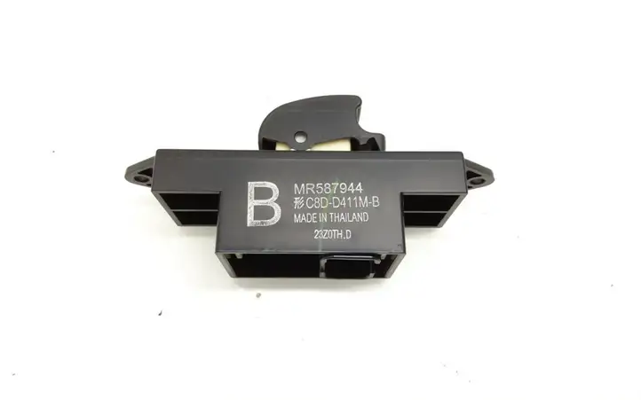 Mitsubishi Outlander (2014 - 2016) MR587944 Кнопка стеклоподъемников — фото 2