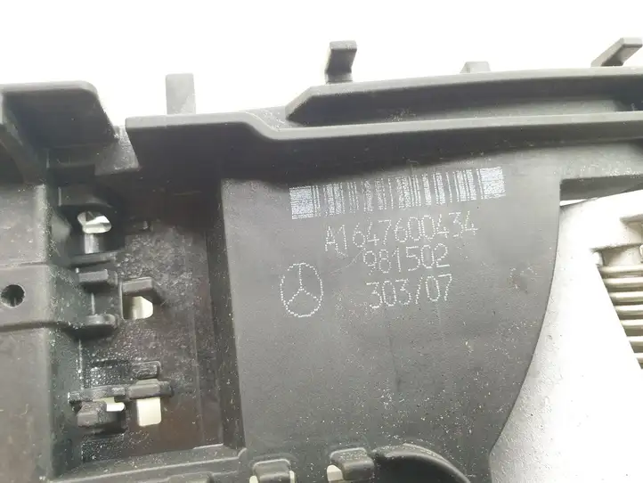 Mercedes-Benz ML W164 (2005 - 2011) A1647600434 Наружная ручка задней двери — фото 5