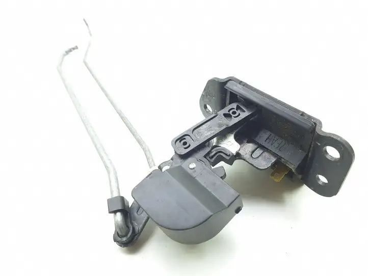 Hyundai Santa Fe (2005 - 2009) 812302B000 Замок крышки багажника — фото 5