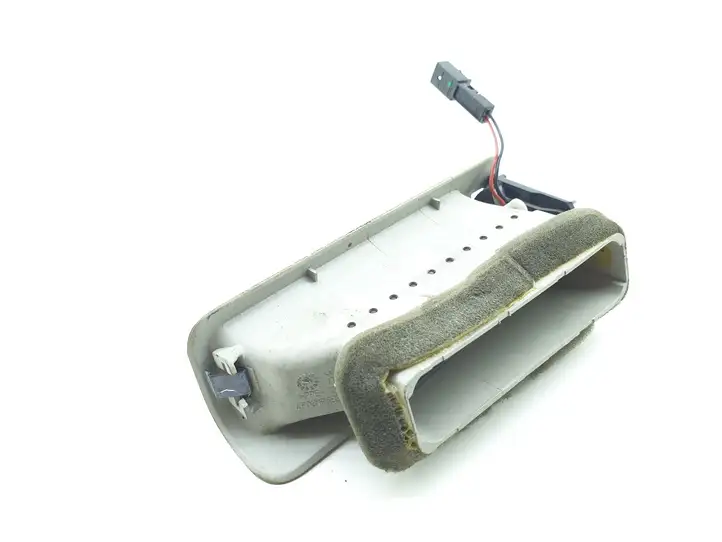 Audi A6 S6 C6 4F (2004 - 2008) 4F0819383A Боковой воздушный дефлектор — фото 3
