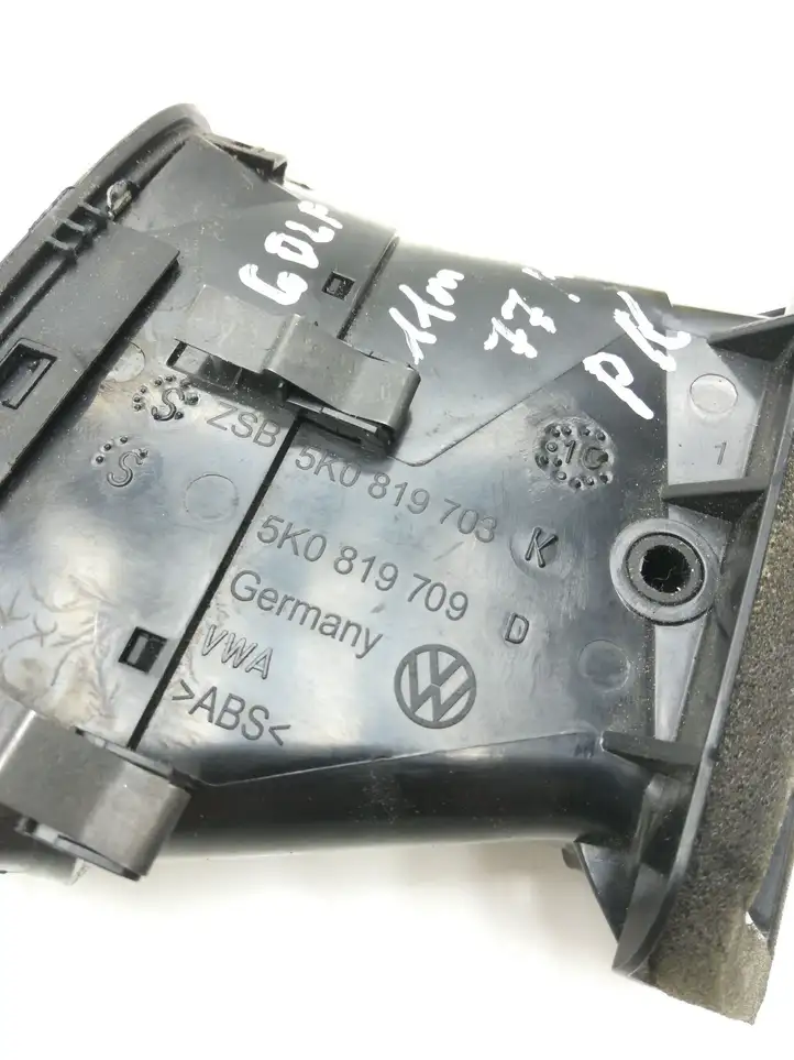 Volkswagen Golf VI (2009 - 2013) 5K0819703 Боковой воздушный дефлектор — фото 4