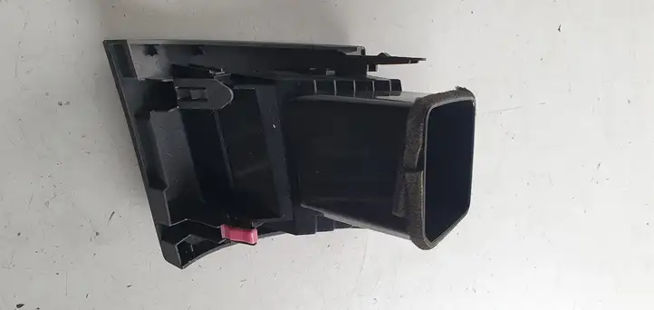 Toyota Prius (XW30) (2009 - 2015) Боковой воздушный дефлектор — фото 5