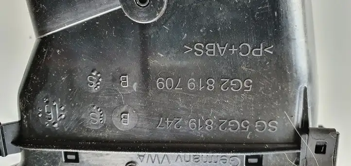Volkswagen Golf VII (2013 - 2019) Боковой воздушный дефлектор — фото 5
