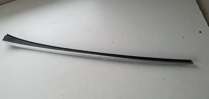Hyundai i40 (2011 - ) Накладка стоек лобового стекла — фото 2
