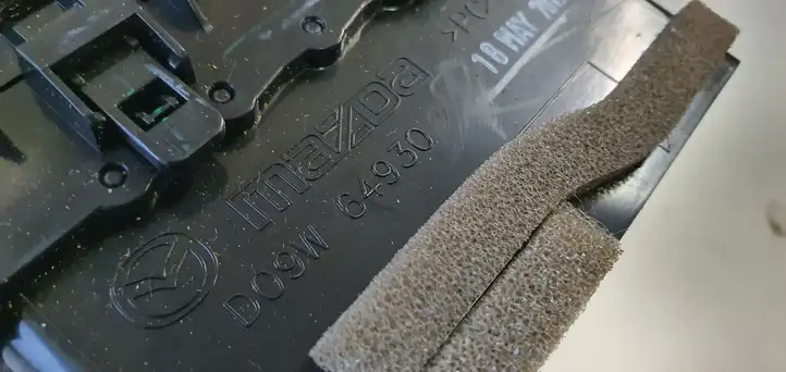 Mazda CX-3 (2015 - 2018) Центральный воздушный дефлектор — фото 6