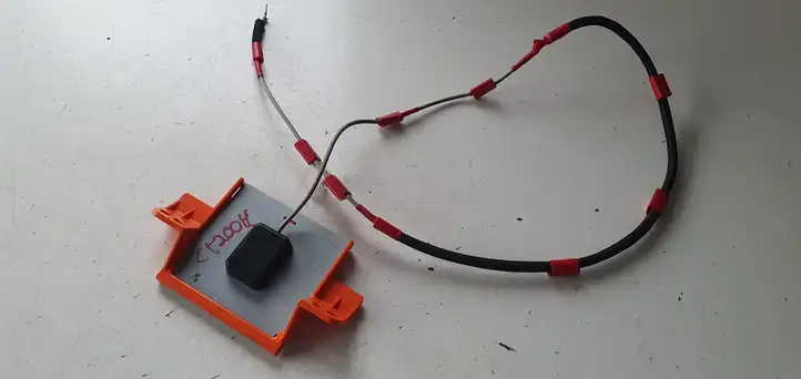 Lexus CT 200H (2010 - 2013) GPS антенна — фото 3