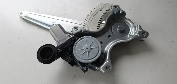Toyota RAV 4 (XA40) (2012 - 2018) Стеклоподъемник задней двери — фото 3