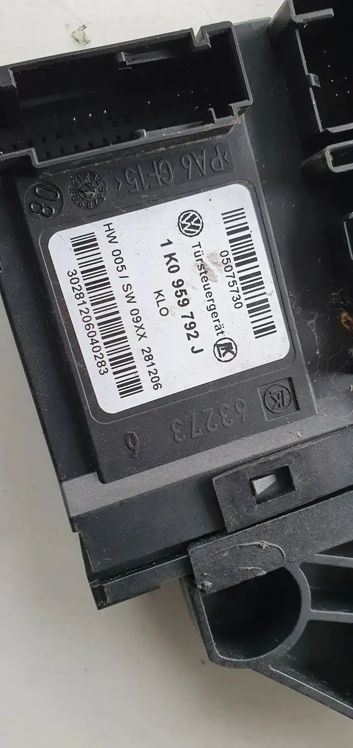 Skoda Octavia Mk3 (5E) (2013 - 2019) Стеклоподъемник задней двери — фото 5