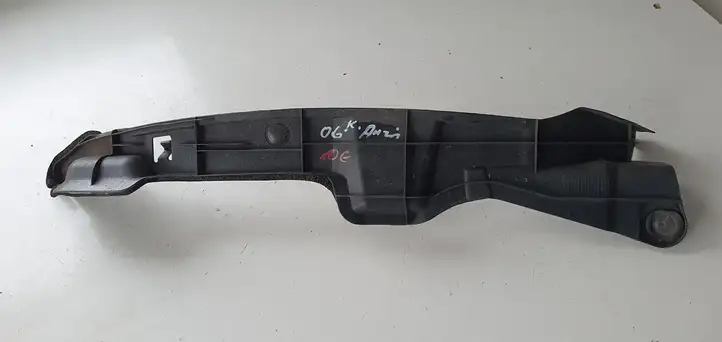 Toyota Auris 150 (2006 - 2012) Накладка крыла — фото 2