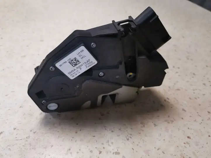 Ford Focus (2011 - 2015) BM5AA26413AF Замок задней двери — фото 1