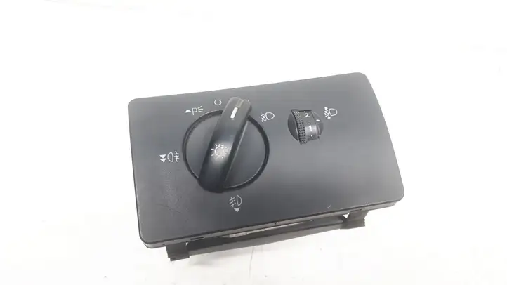 Ford Mondeo Mk III (2000 - 2007) 4S7T13A024BA Включатель фонарей — фото 1