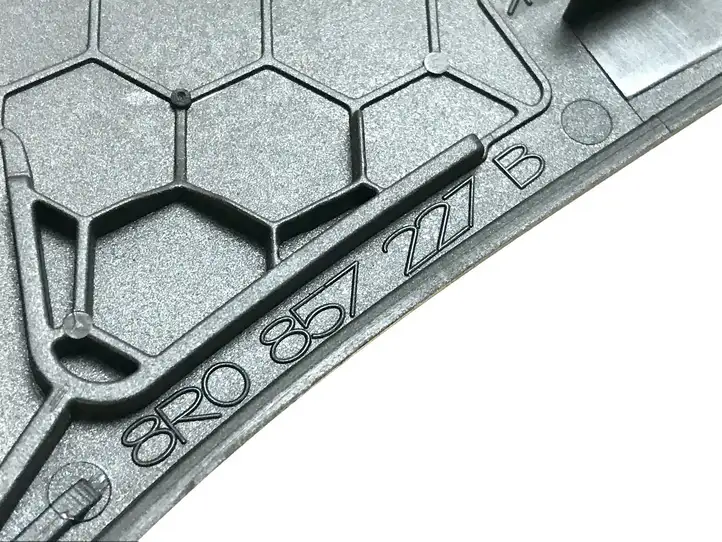 Audi Q5 SQ5 (2008 - 2012) 8R0857227B Накладка бокового динамика — фото 3