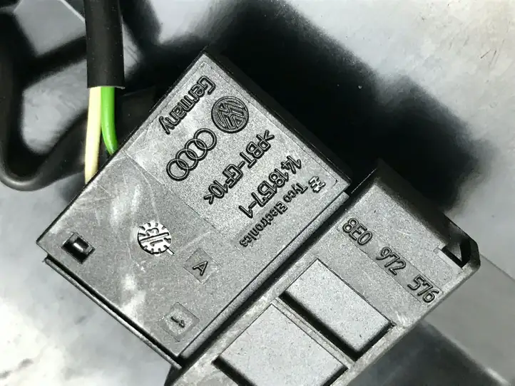 Audi A6 C7 (2011 - 2014) 4G1820901 Боковой воздушный дефлектор — фото 3