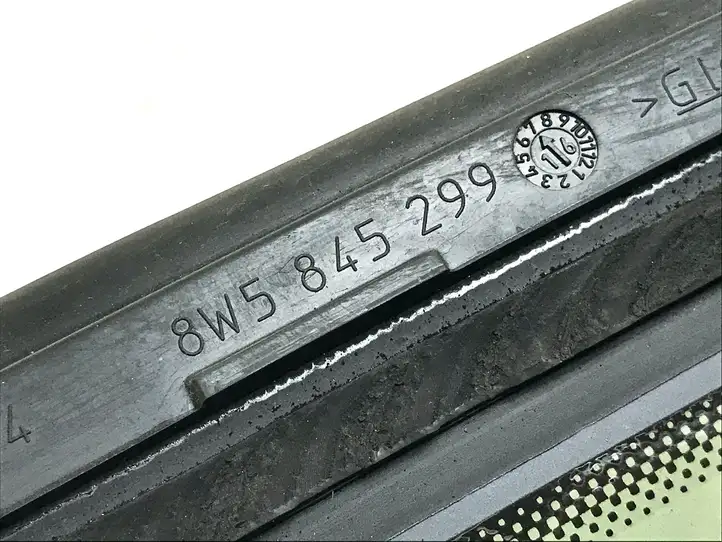 Audi A4 S4 B9 (2015 - 2019) 8W5845299F Заднее боковое стекло — фото 3