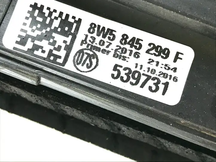 Audi A4 S4 B9 (2015 - 2019) 8W5845299F Заднее боковое стекло — фото 4