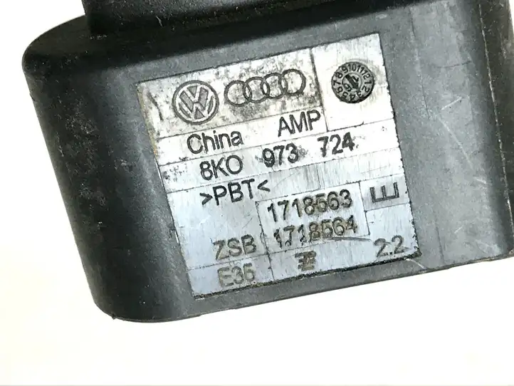 Audi A4 S4 B9 (2015 - 2019) 8K0973702D Разъем модуля ABS — фото 12
