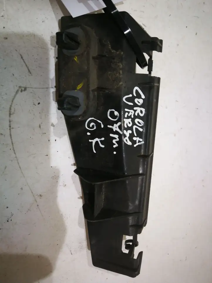Toyota Corolla Verso AR10 (2004 - 2009) 525630F010 Кронштейн заднего бампера — фото 2
