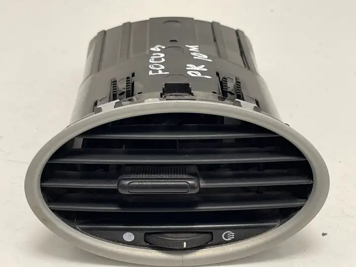 Ford Focus (2011 - 2015) 4M51A014L21AE Боковой воздушный дефлектор — фото 1