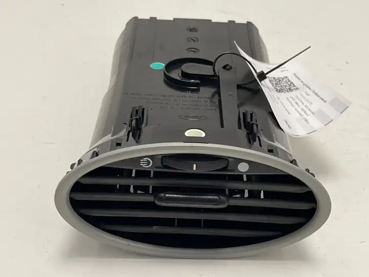 Ford Focus (2011 - 2015) 4M51A014L21AE Боковой воздушный дефлектор — фото 2