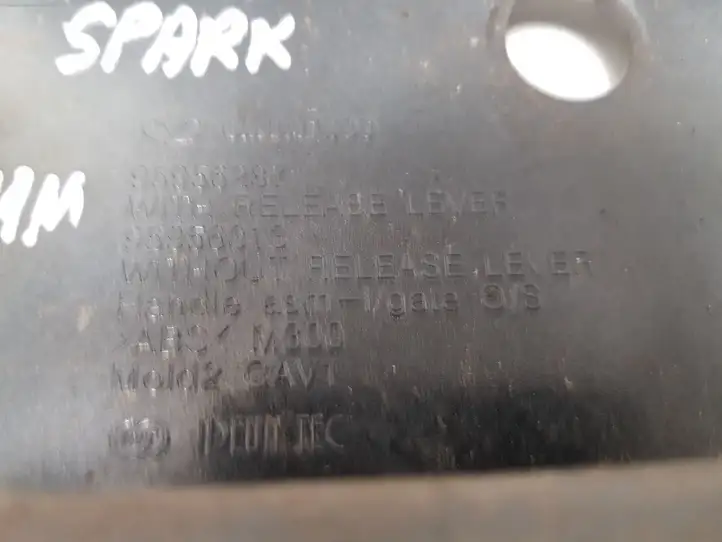 Chevrolet Spark (2009 - 2015) 95956287 Подсветка номера — фото 2