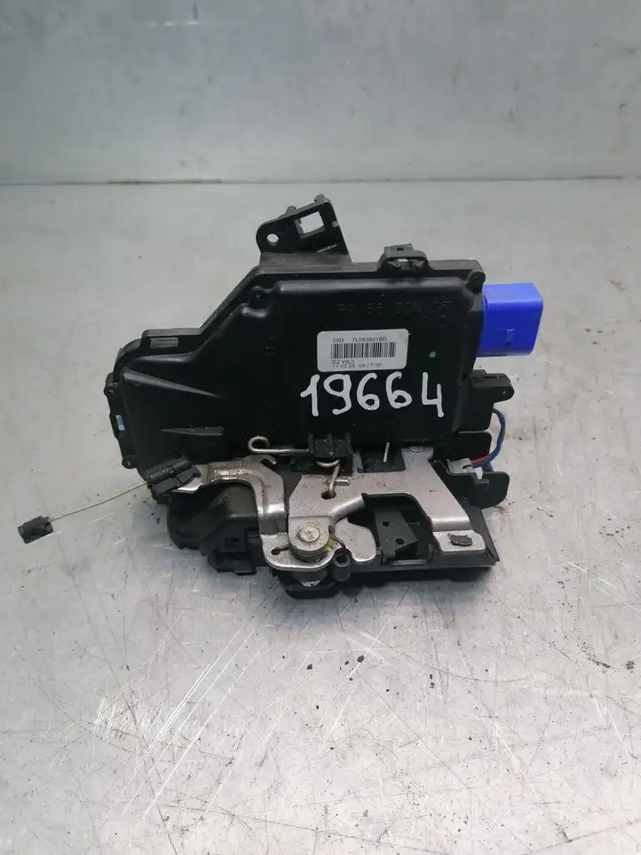 Volkswagen Golf V (2003 - 2009) 7L0839016D Замок задней двери — фото 1