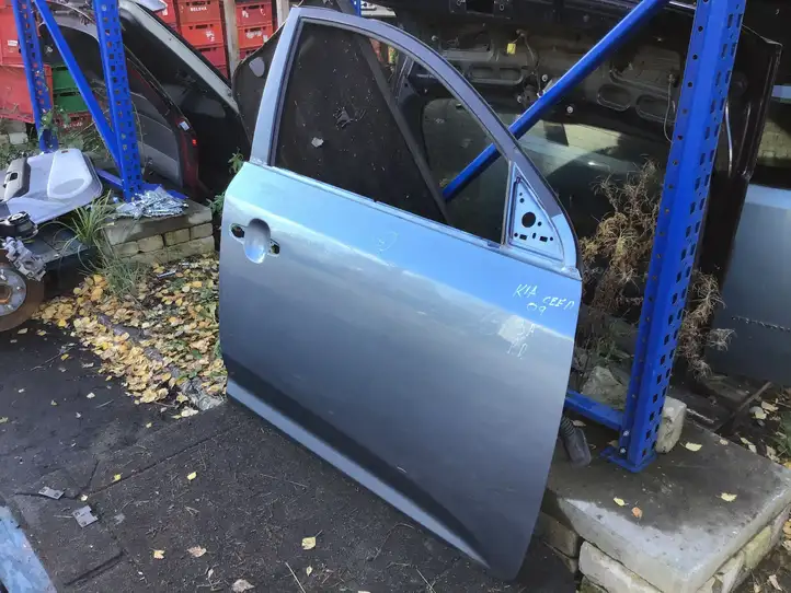 Kia Ceed (2006 - 2010) OEM Дверь — фото 9