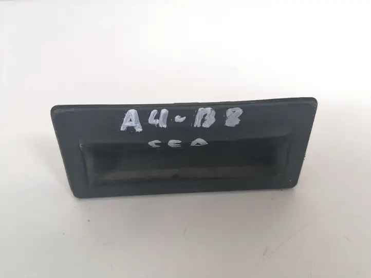 Audi A4 S4 B8 8K (2007 - 2011) 5N0827566B Кнопка закрытия крышки багажника — фото 1