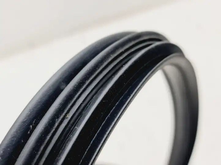 Renault Clio IV (2012 - 2019) Уплотнитель кузова — фото 2