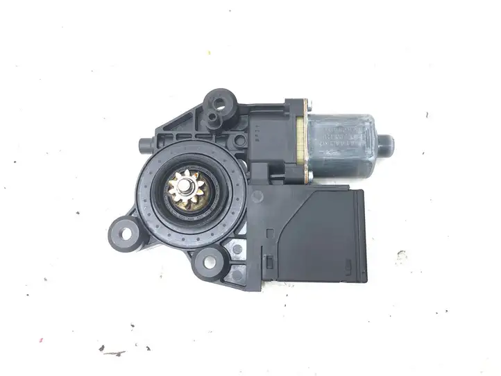 Renault Scenic III - Grand scenic III (2009 - 2016) 827310166R Стеклоподъемник задней двери — фото 3