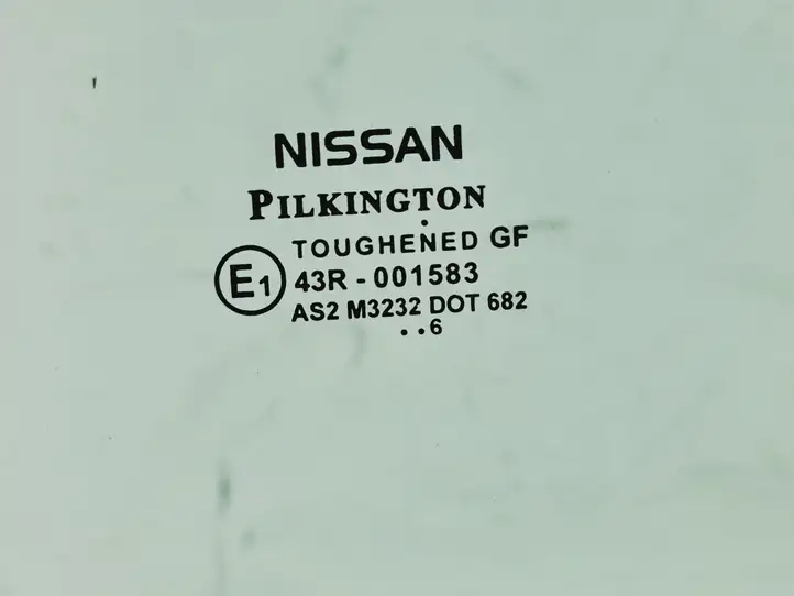 Nissan Note (E11) (2006 - 2014)   Основное стекло задних дверей