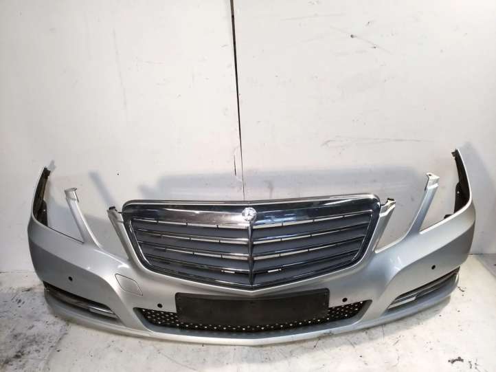 Mercedes-Benz E W212 Priekinis bamperis