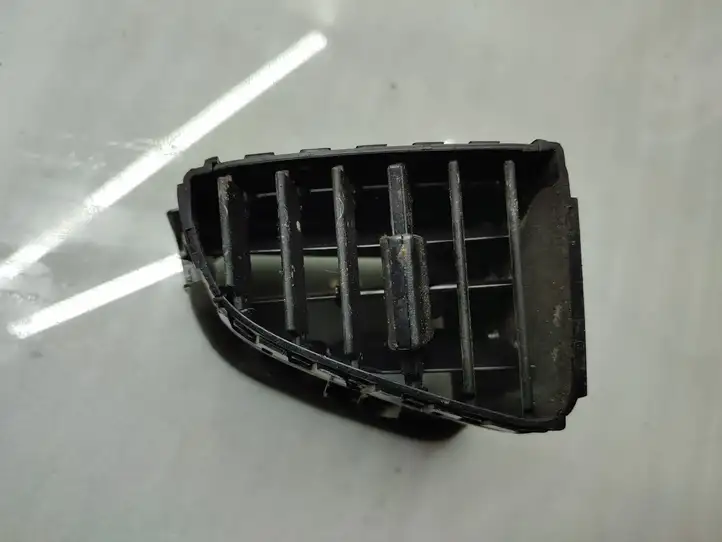 Honda HR-V (2015 - 2020) EA155211200 Боковой воздушный дефлектор — фото 1