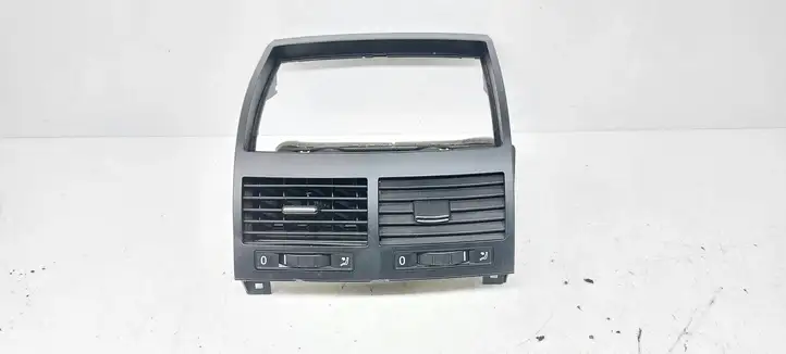 Volkswagen Touareg I (2002 - 2010) 1J0973332 Центральный воздушный дефлектор — фото 2