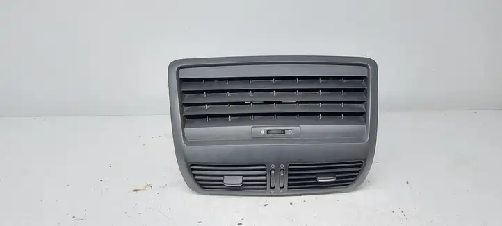 Fiat Croma (2005 - 2011) 1821940033 Центральный воздушный дефлектор — фото 1