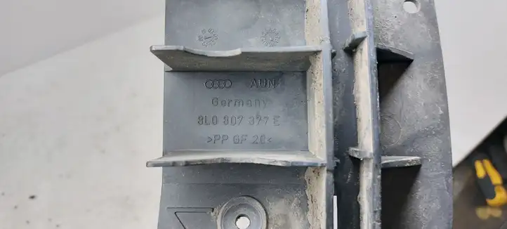 Audi A3/S3 8L (2000 - 2003) 8L0807377 Кронштейн заднего бампера — фото 3