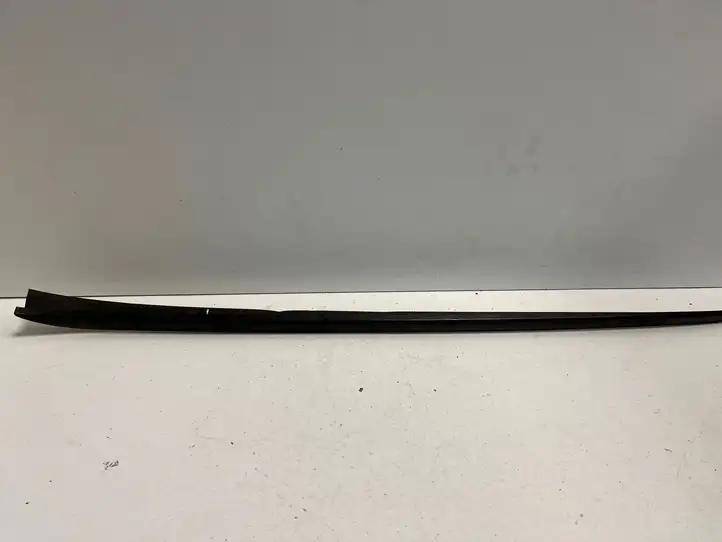 Volkswagen PASSAT B8 (2015 - ) 3g0854327 Накладка стоек лобового стекла — фото 1