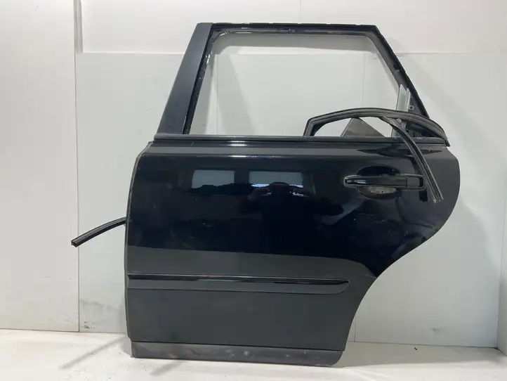 Volvo V50 (2004 - 2008) Задняя дверь — фото 1