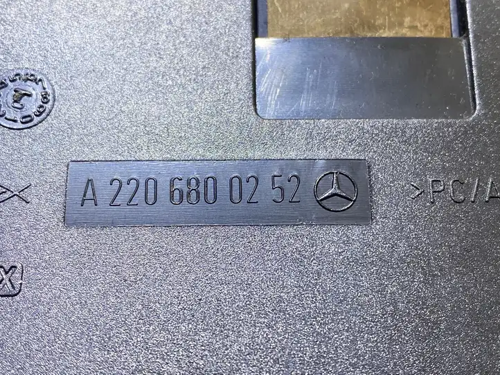 Mercedes-Benz S W220 (1998 - 2006) A2206800252 Передняя пепельница — фото 2