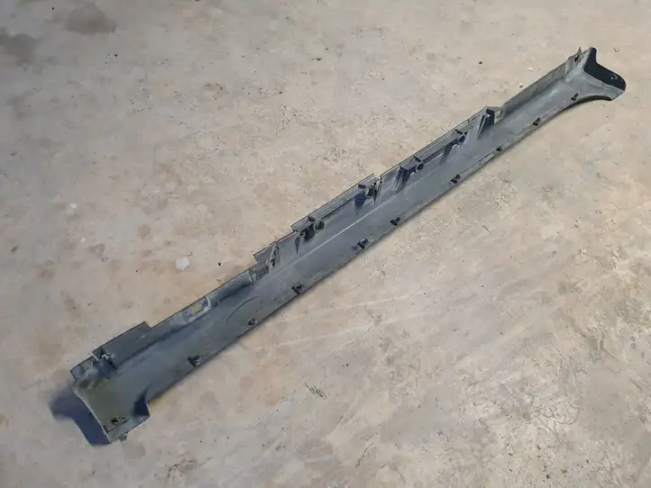 Toyota Prius (XW30) (2009 - 2015) 7586047010 Порог кузова — фото 5