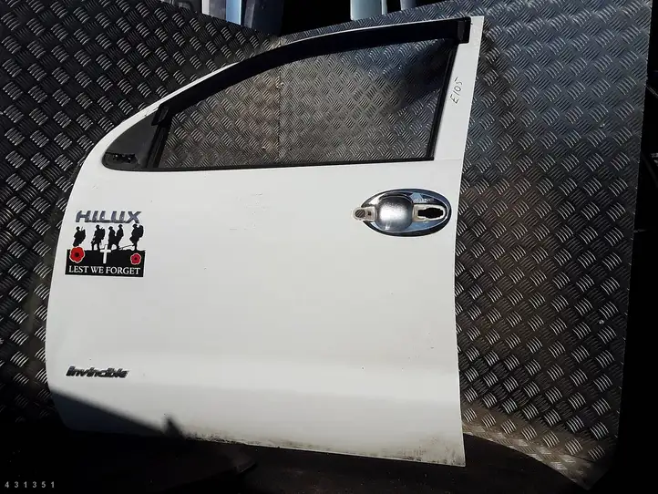 Toyota Hilux (AN10, AN20, AN30) (2011 - 2015) Дверь — фото 1