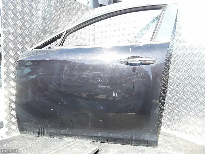 Alfa Romeo Giulietta (2010 - ) Дверь — фото 1